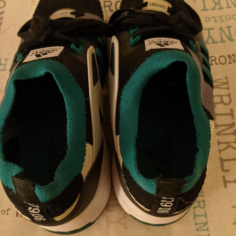 Adidas - Picture 3 of 4
